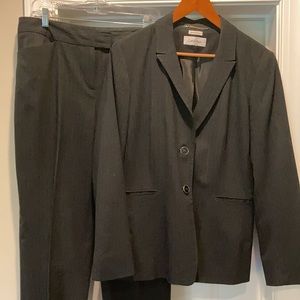 Calvin Klein ladies suit - jacket and pants - size 14